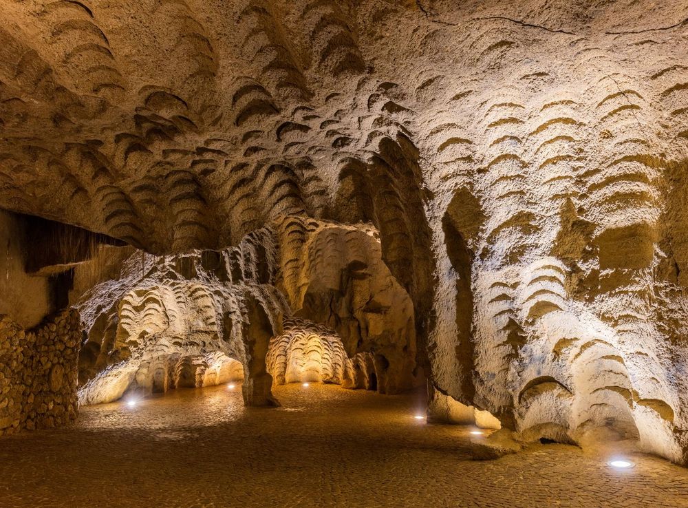 File:Cuevas de Hércules, Cabo Espartel, Marruecos, 2015-12-11, DD 22-24  HDR.JPG - Wikipedia