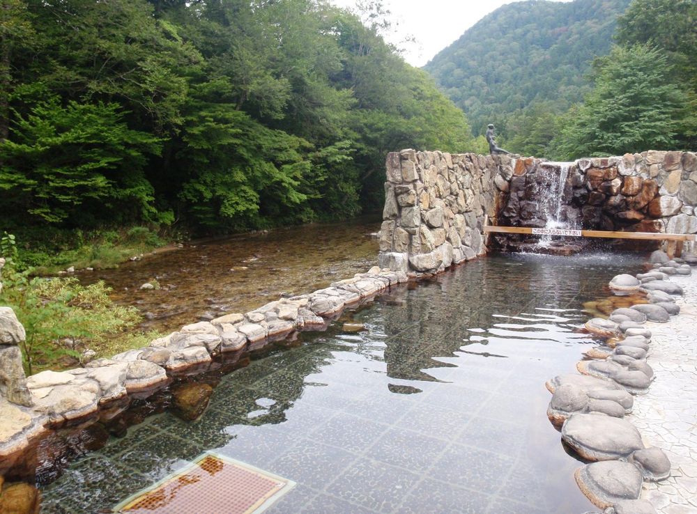 ファイル:Oku-Yagen spa meoto-Kappanoyu.JPG - Wikipedia