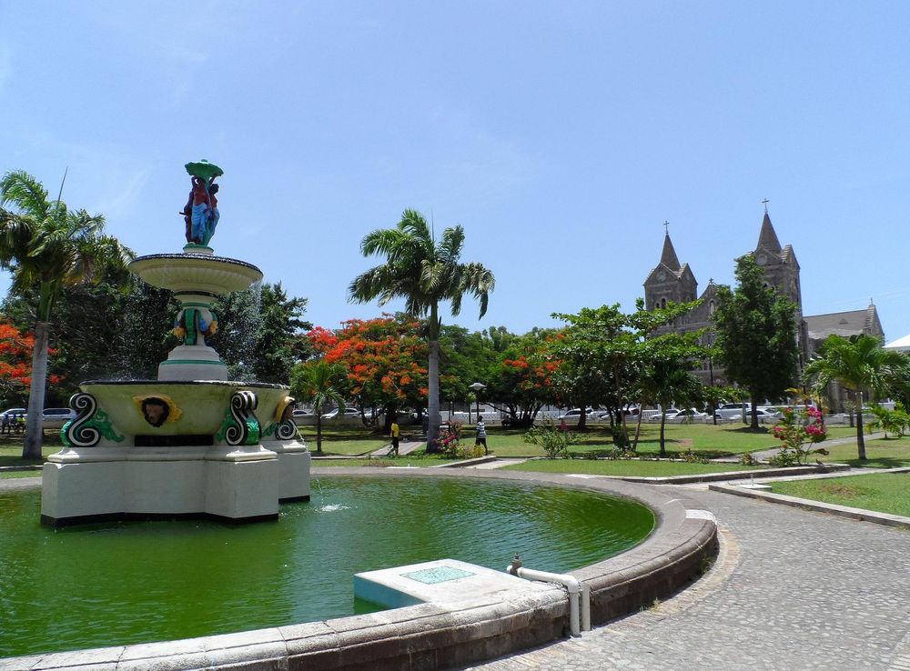 File:Independence Square with fountain and Basseterre Co-Cathedral of  Immaculate Conception.JPG - Wikimedia Commons