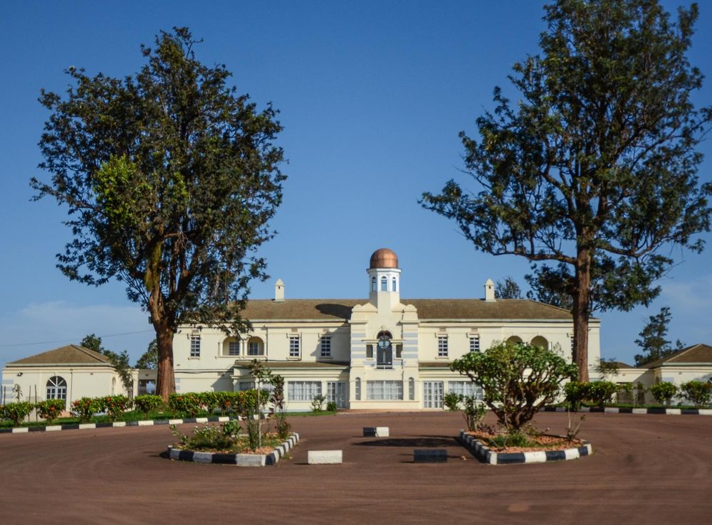 File:Kabaka Palace in Kampala.jpg - Wikipedia