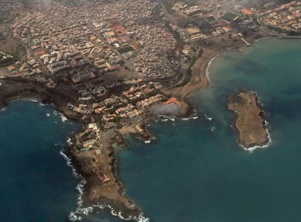 File:Praia aerial (cropped).jpg - Wikimedia Commons