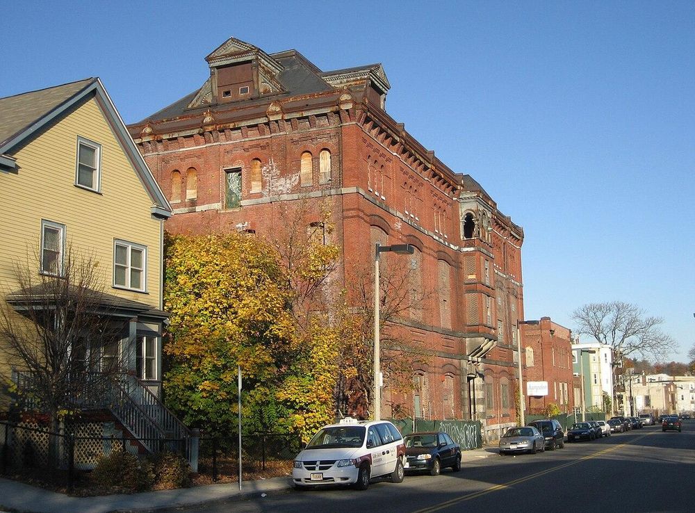 File:117 Heath St Boston.JPG - Wikimedia Commons