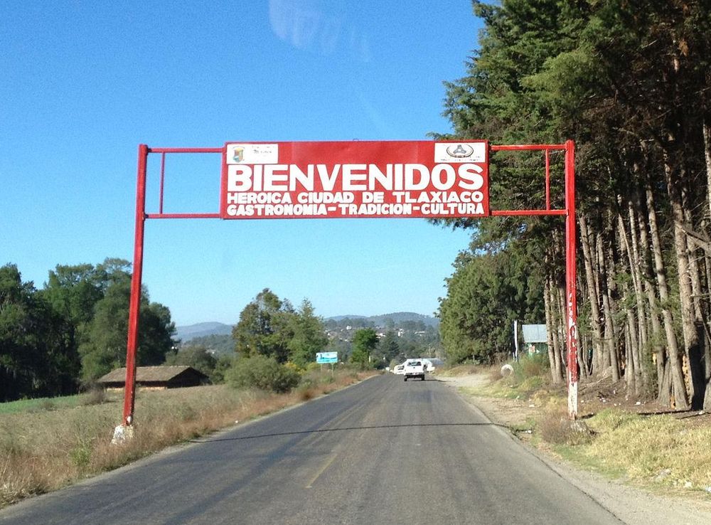 File:Tlaxiaco Sign.jpg - Wikipedia