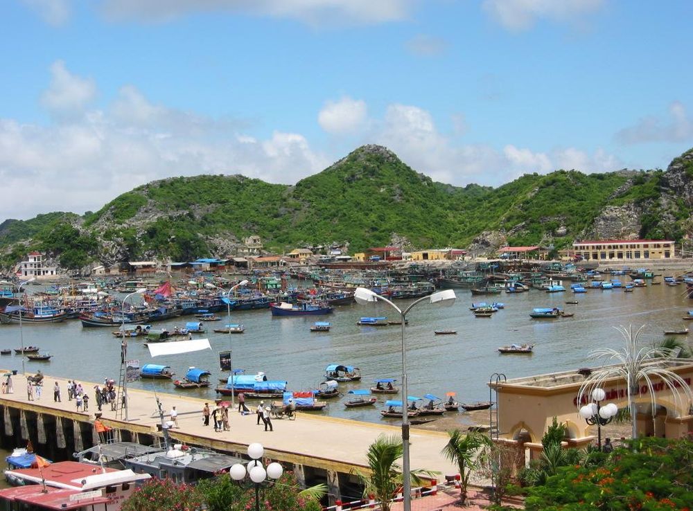 Tập tin:Gia Luan harbour in Cat Ba.JPG – Wikipedia tiếng Việt