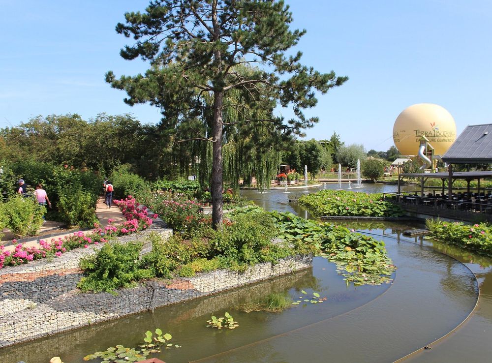 File:Terra Botanica 2017.08.23 Angers 165.jpg - Wikimedia Commons