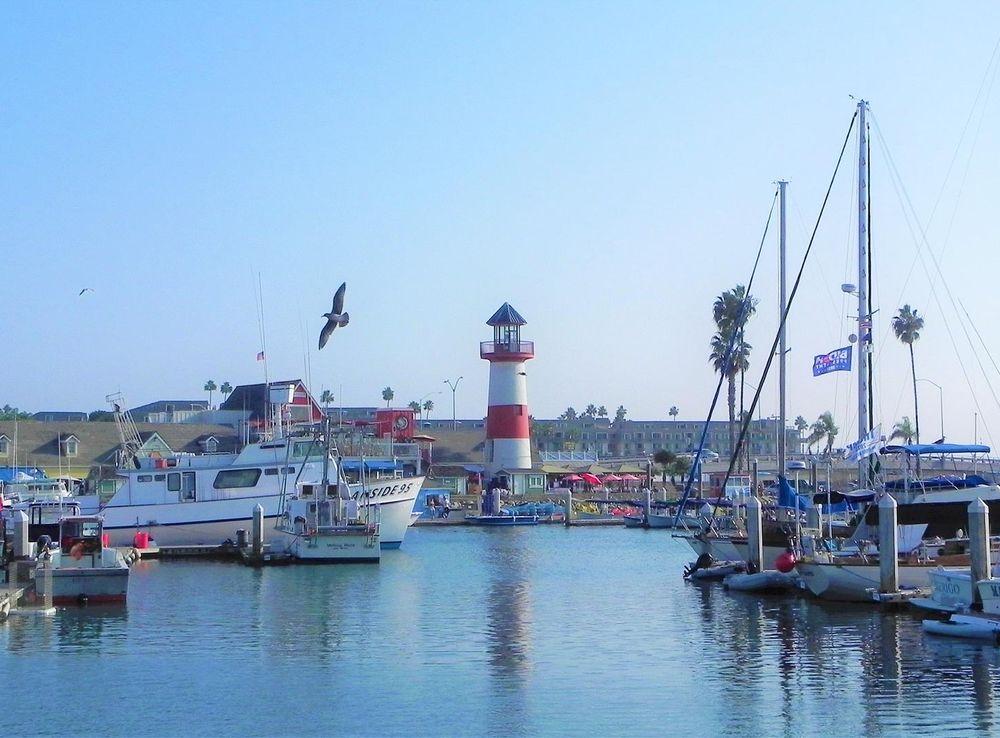 File:Oceanside Harbor Village.jpg - Wikimedia Commons