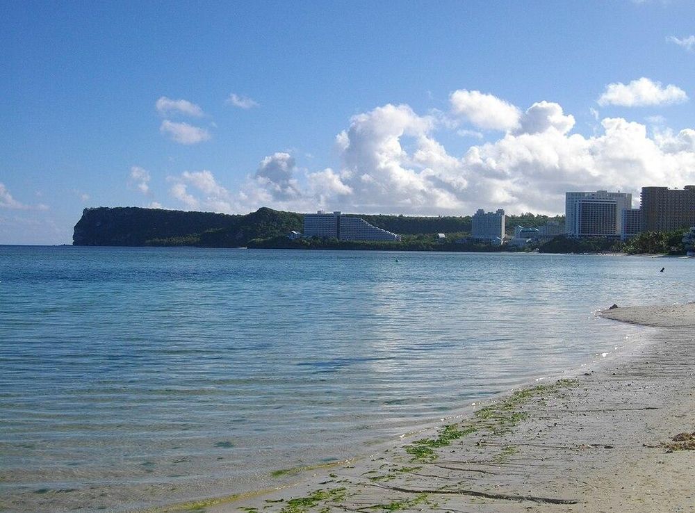 File:Two Lovers Point from Tumon Bay.JPG - Wikimedia Commons