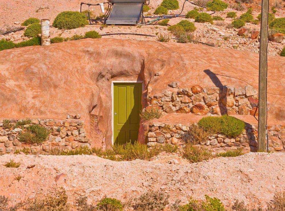 File:Coober Pedy - Underground house.jpg - Wikimedia Commons