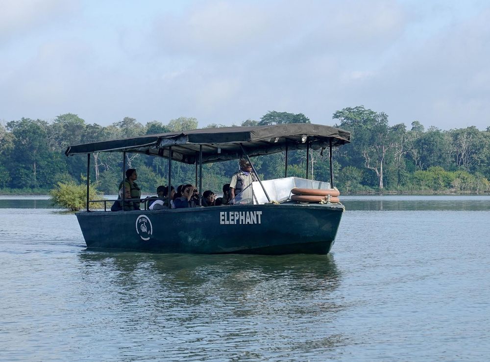 File:Elephant Safari Boat Kabini Karnataka Sep22 R16 06488.jpg - Wikimedia  Commons