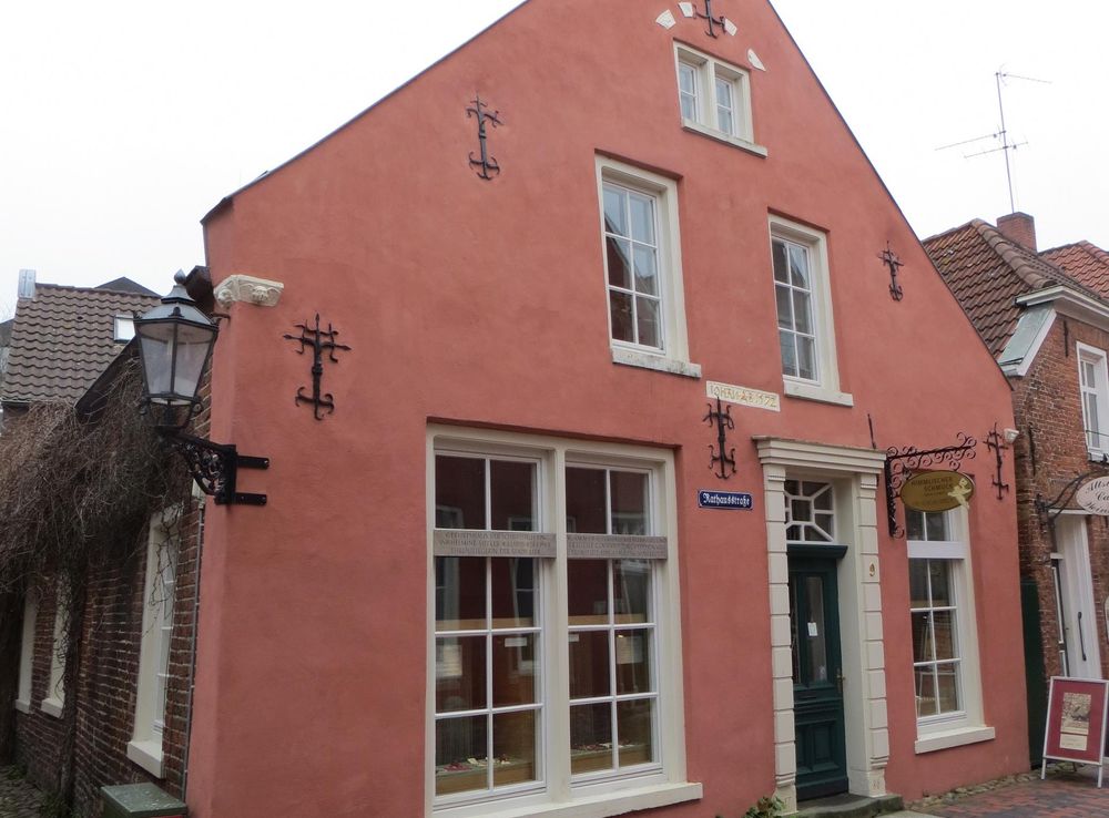 Datei:Buildings in de old town of Leer (Ost Friesland) 09.JPG – Wikipedia