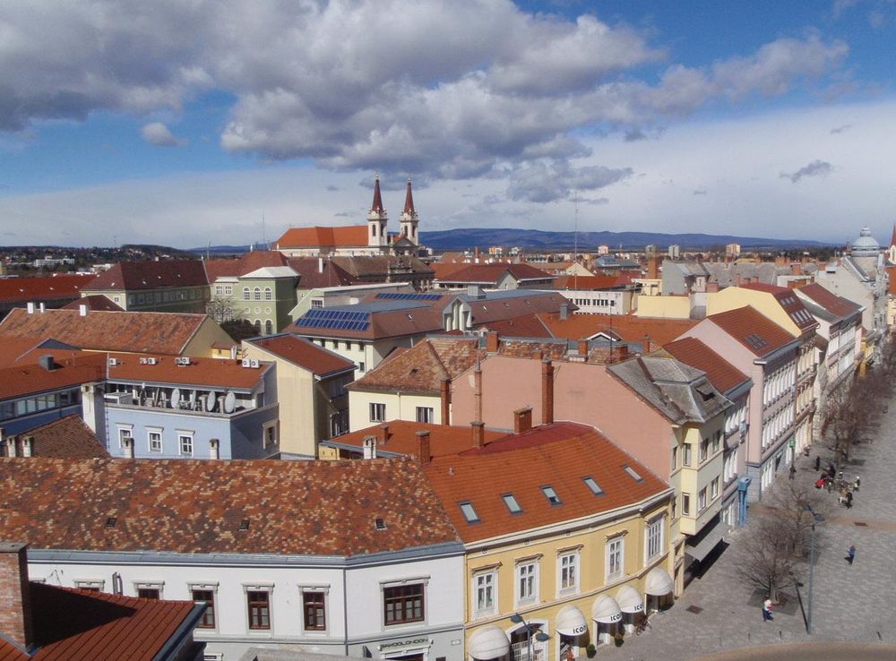 File:Szombathely Belváros.JPG - Wikimedia Commons