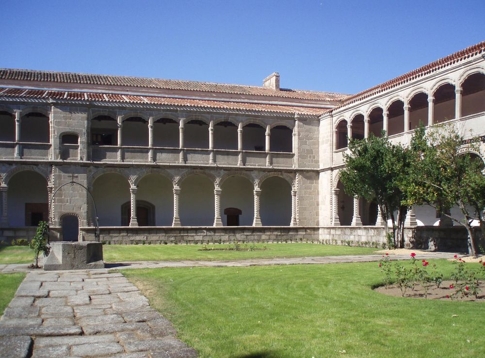 Archivo:Ávila. Monasterio de Santo Tomás 13.JPG - Wikipedia, la  enciclopedia libre