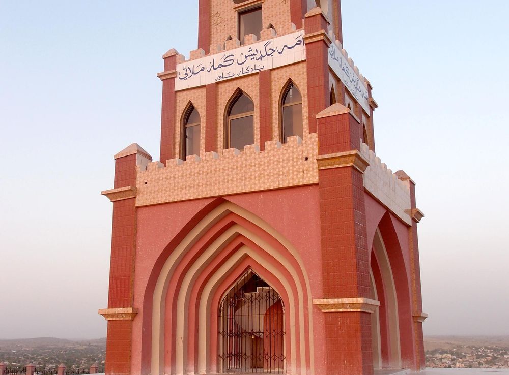 File:Gadi Bhit, Mithi.JPG - Wikimedia Commons