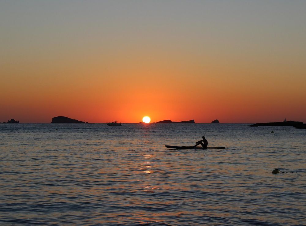 Archivo:Sunset Cala Comte.JPG - Wikipedia, la enciclopedia libre