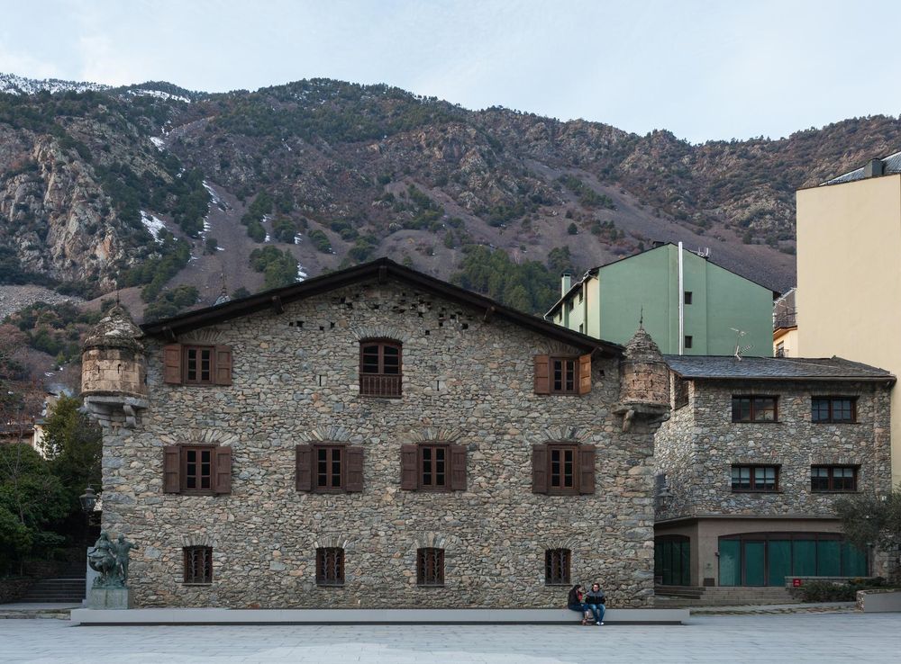 File:Casa de la Vall, Andorra la Vieja, Andorra, 2013-12-30, DD 01.JPG -  Wikimedia Commons