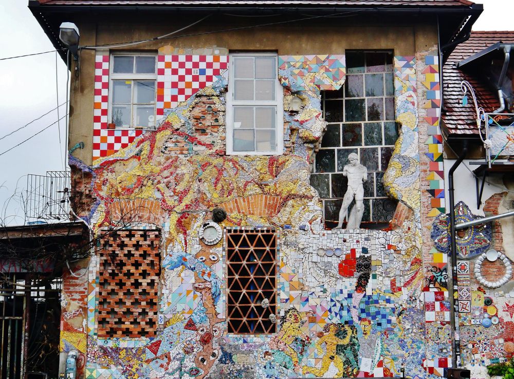 File:Ljubljana Metelkova ulica 24.JPG - Wikimedia Commons