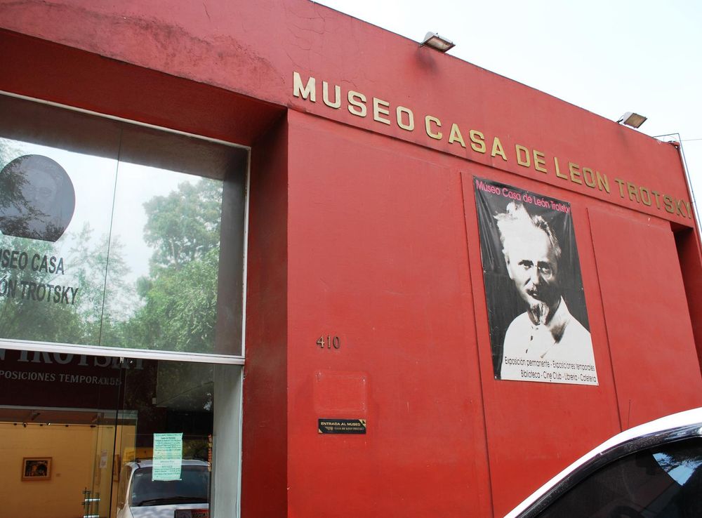 File:FacadeLeonTrotskyMusDF.JPG - Wikimedia Commons