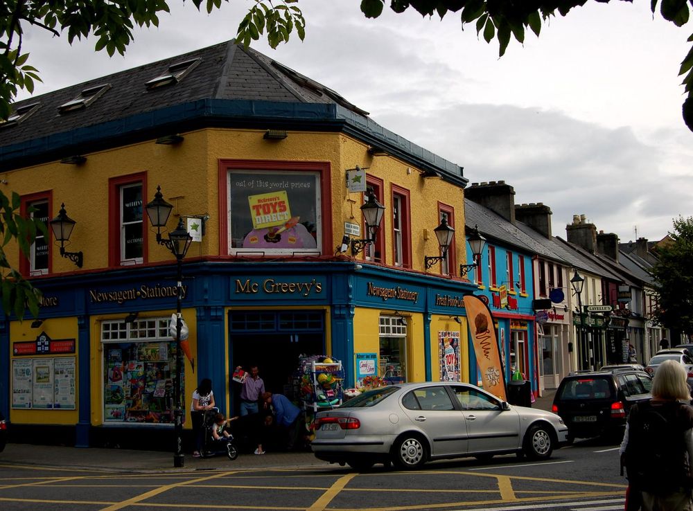 File:Westport Mayo Bridge Street South Mall.JPG - Wikimedia Commons