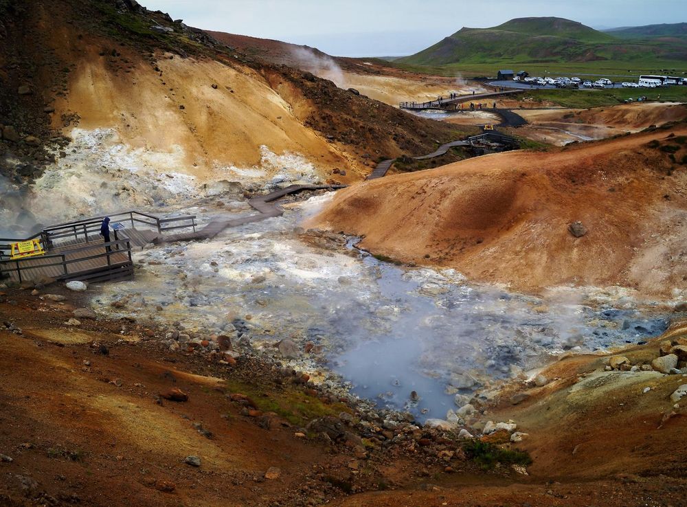 File:Krýsuvík-Seltún geothermal field on 2019-07-08 photo 9.jpg - Wikimedia  Commons
