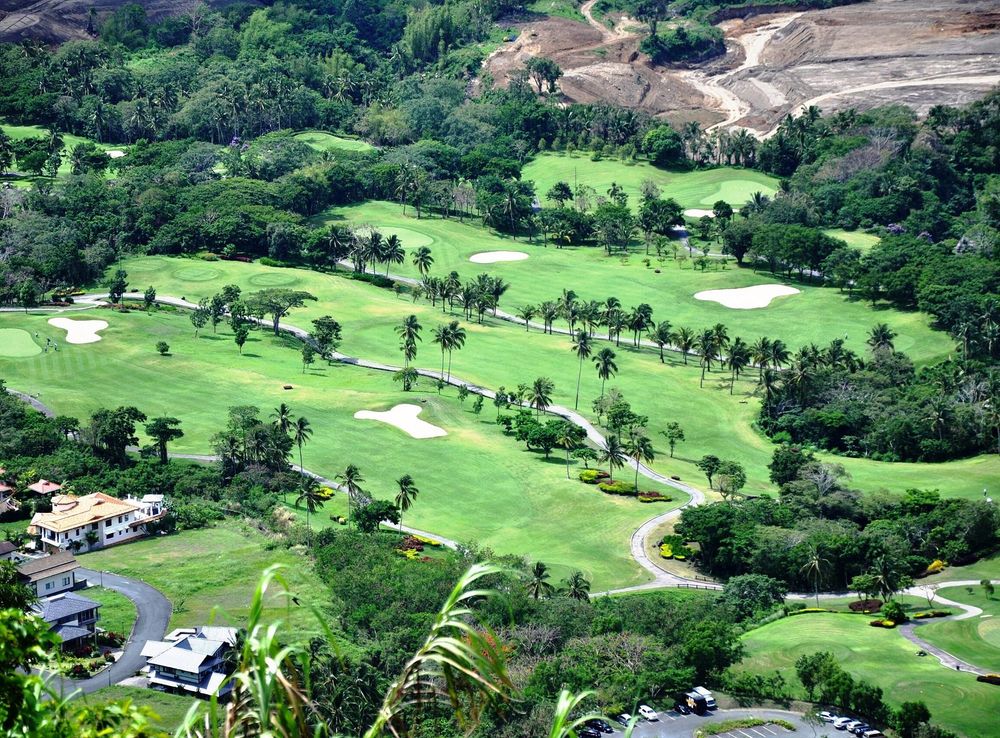 File:Highlands, Tagaytay, Philippines (5757134908).jpg - Wikimedia Commons