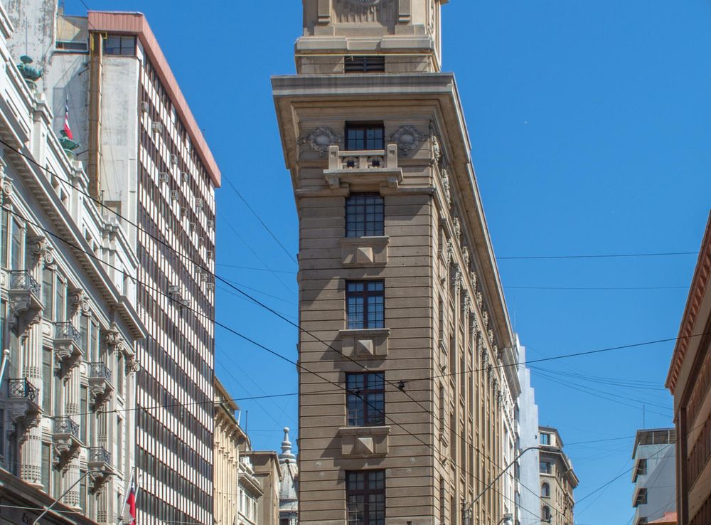 Archivo:Reloj Turri, Valparaíso 20211003.jpg - Wikipedia, la enciclopedia  libre
