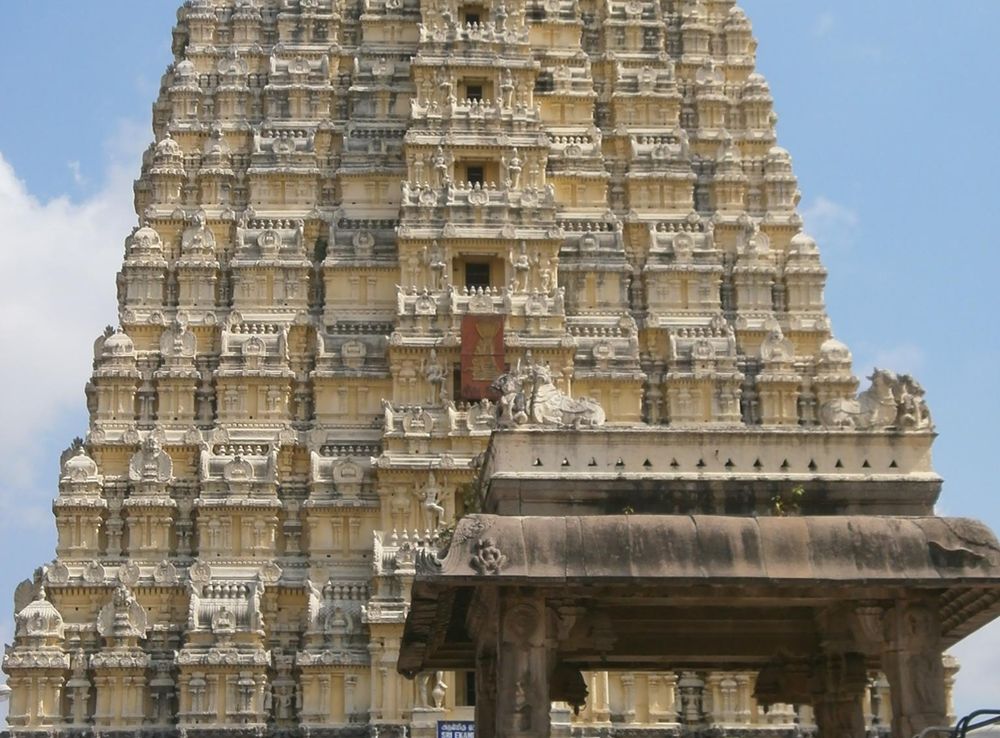 File:Ekambareswarar-Temple-Kanchipuram-South-India-2.JPG - Wikimedia Commons