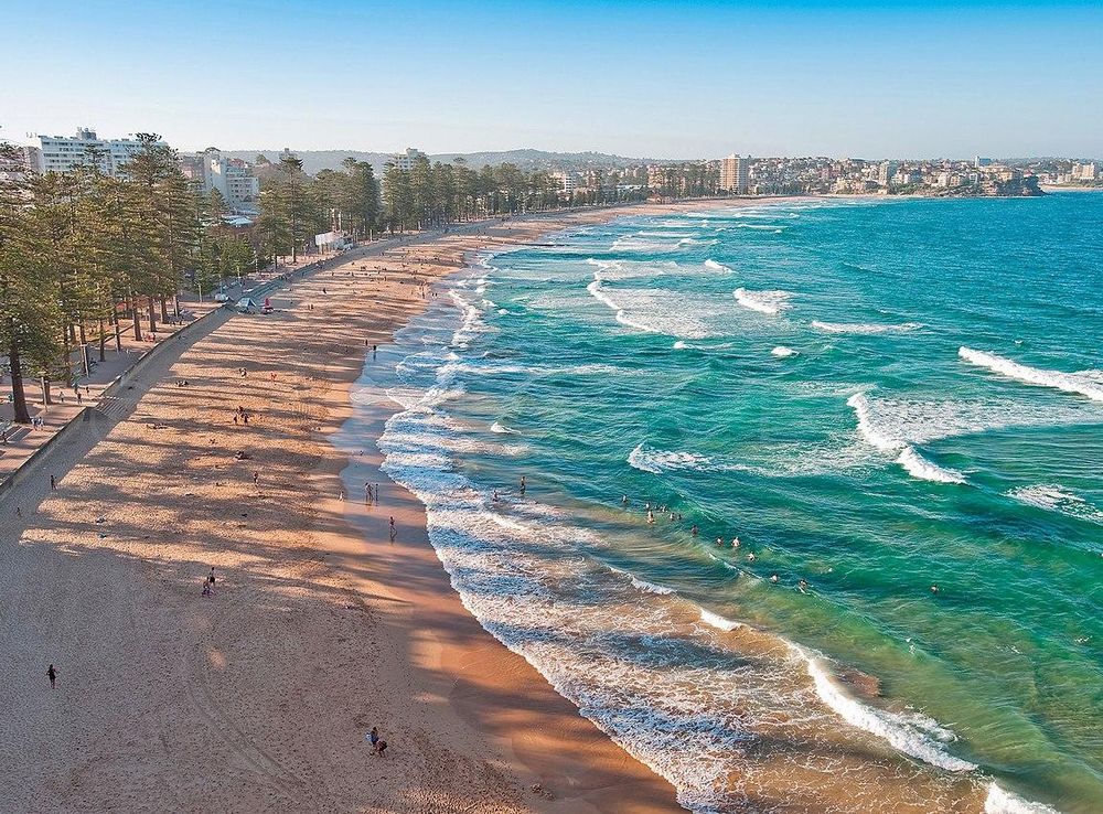 File:Manly Beach 001.jpg - Wikimedia Commons
