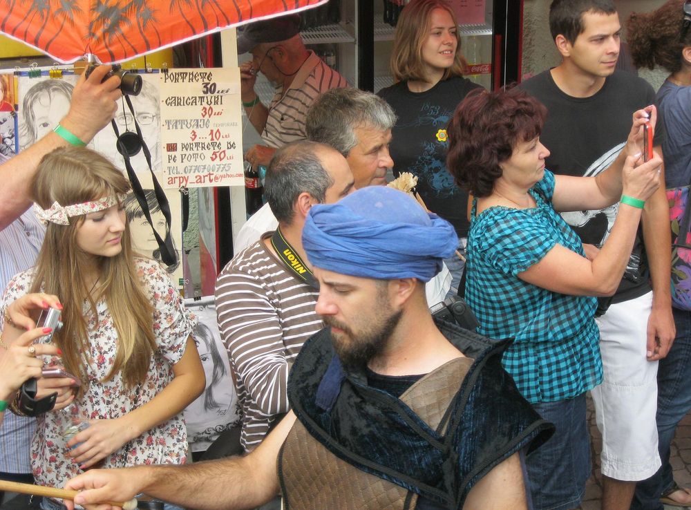 File:FESTIVAL MEDIEVAL-SIGHISOARA.jpg - Wikimedia Commons