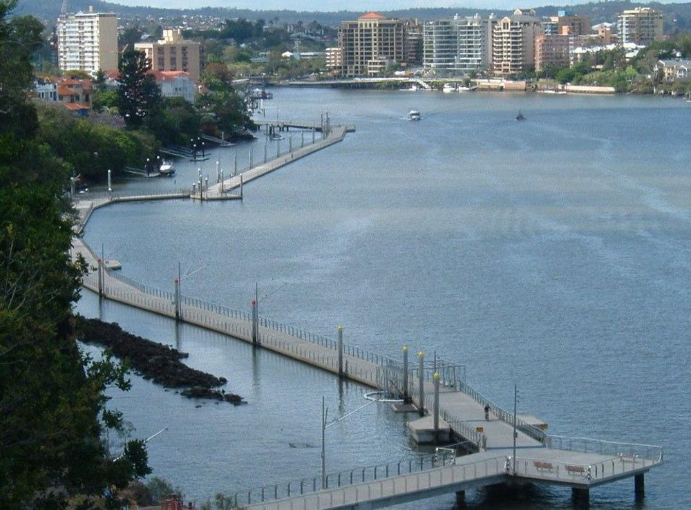 File:Brisbane River Walk.JPG - Wikimedia Commons