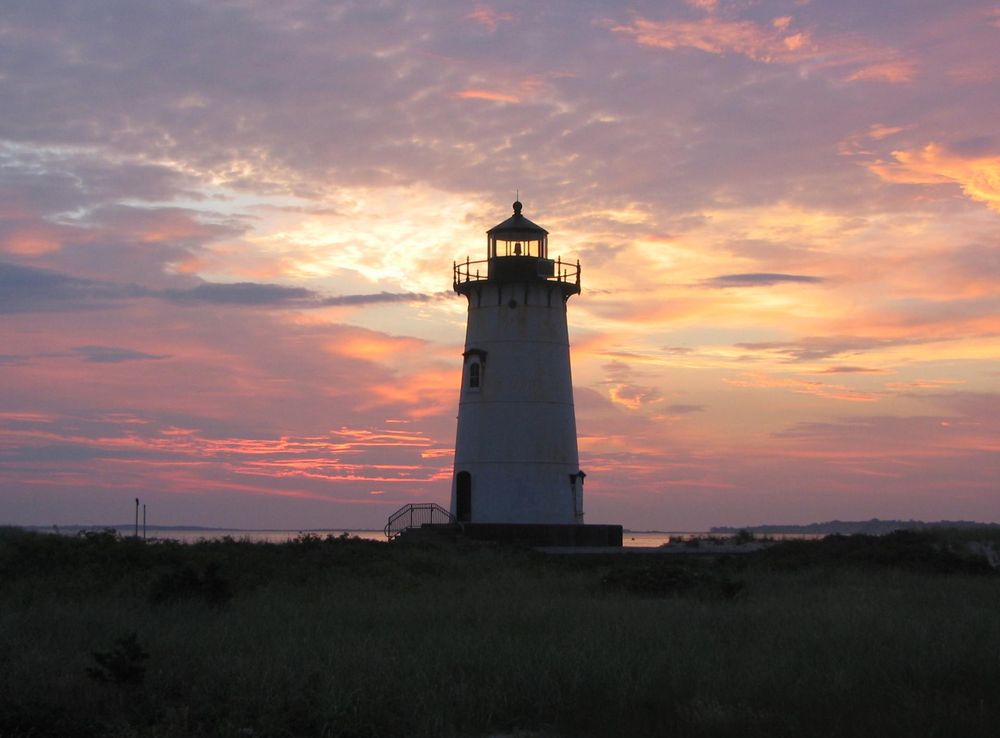 File:EdgartownLight2006Dawn.jpg - Wikipedia