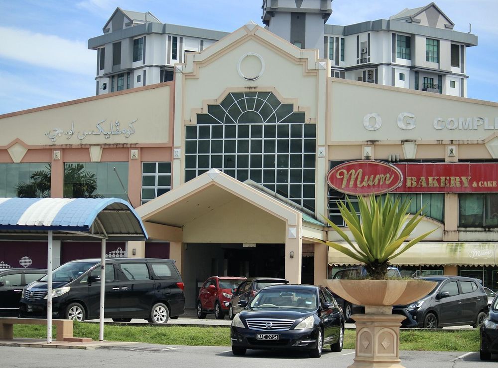 File:Tutong town 03.jpg - Wikimedia Commons