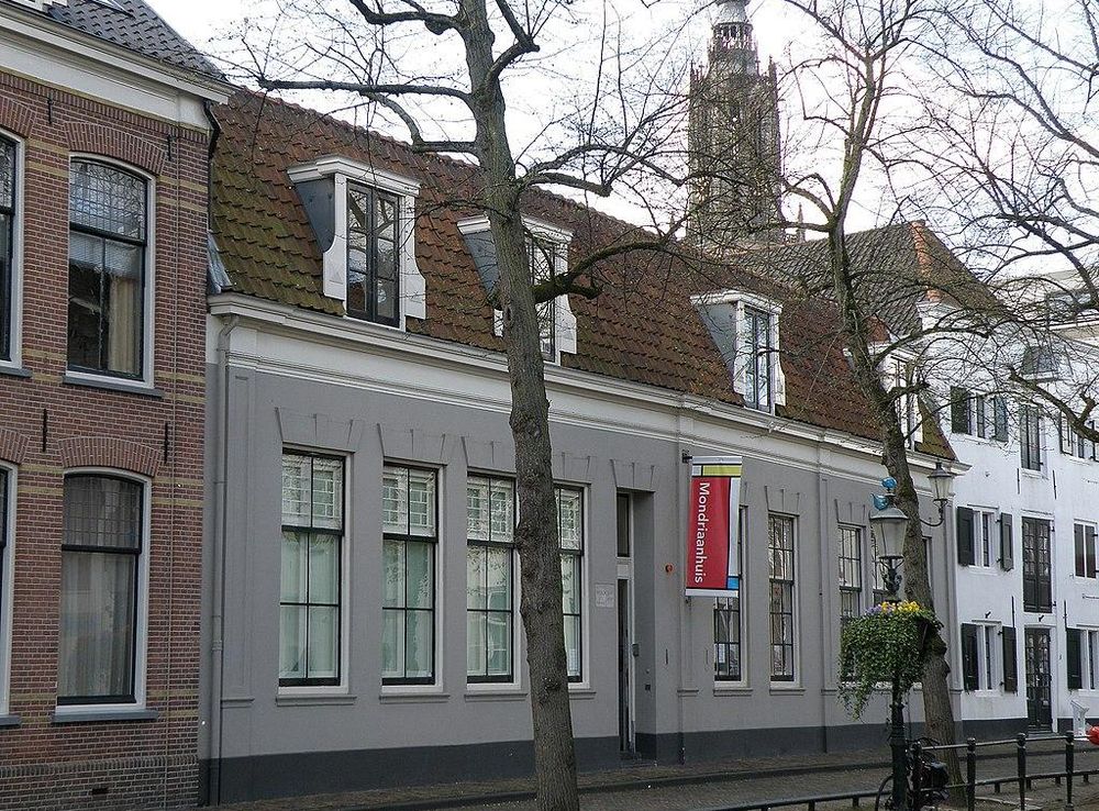 File:Amersfoort Mondriaanhuis.JPG - Wikimedia Commons