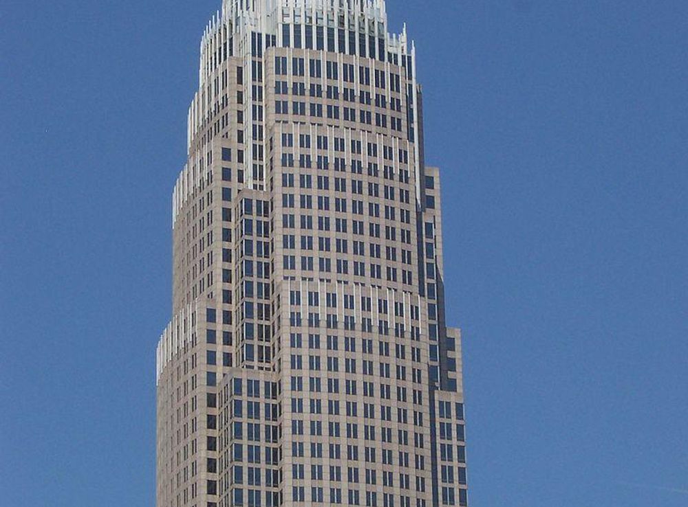 File:Bank of America Corporate Center.jpg - Wikipedia