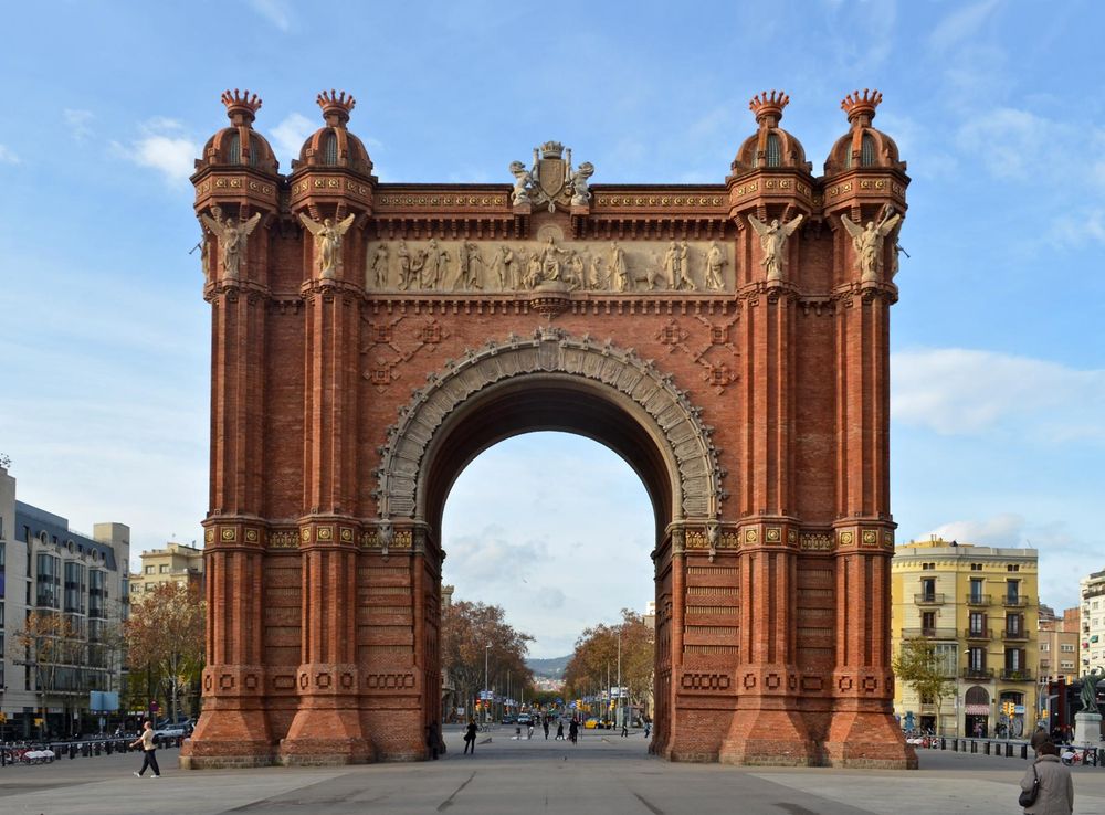File:Barcelona - Arc de Triomf (2).JPG - Wikipedia