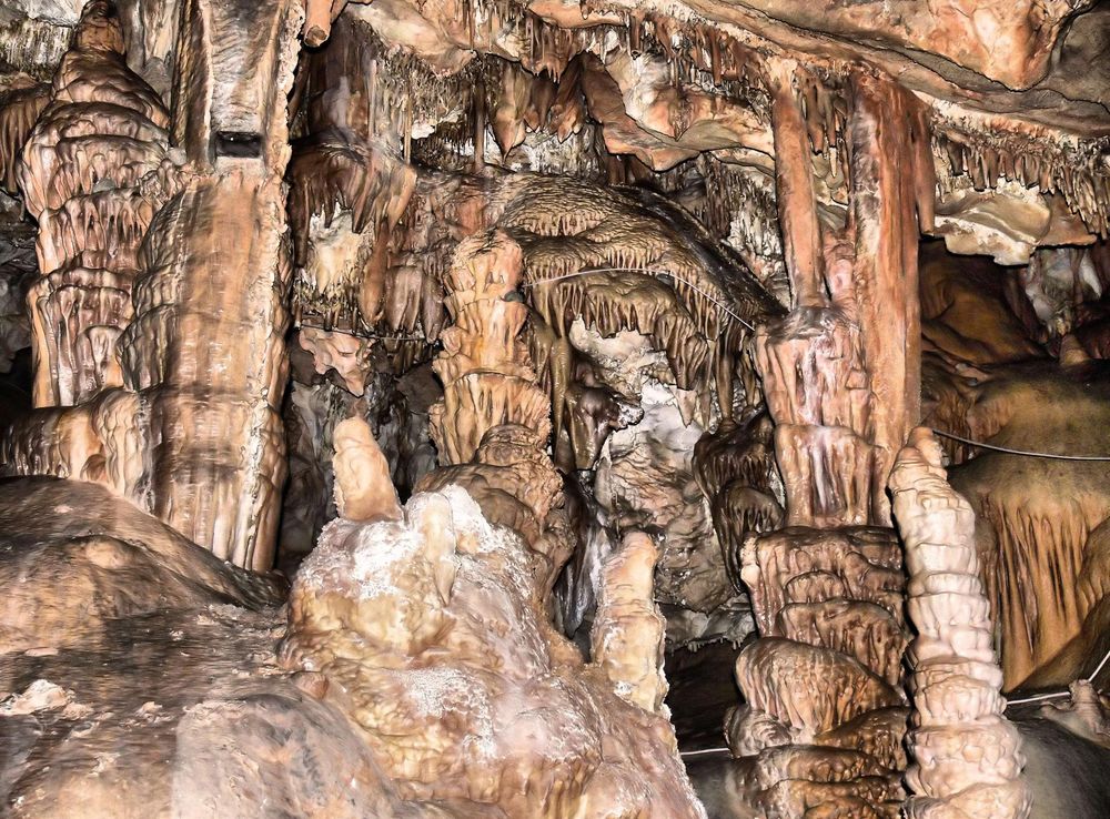 File:Lower St. Michael Cave, Gibraltar.jpg - Wikimedia Commons