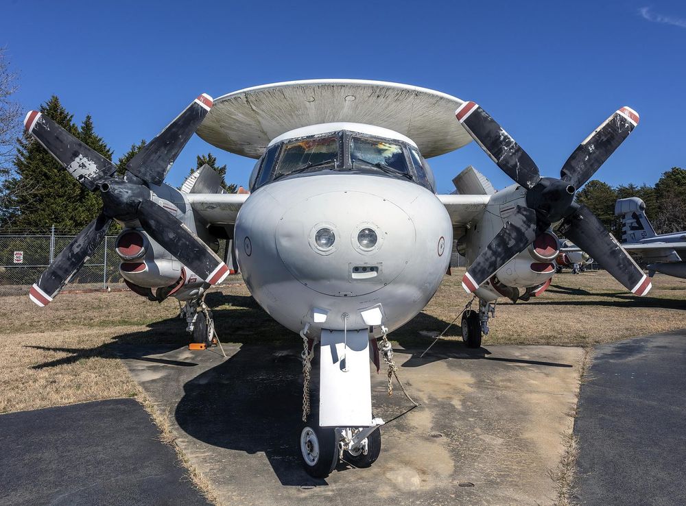 File:E-2B 152476 Patuxent River Naval Air Museum MD1.jpg - Wikimedia Commons