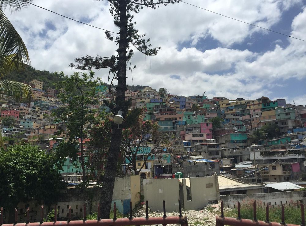 File:Petion-Ville, Haiti - panoramio (2).jpg - Wikimedia Commons