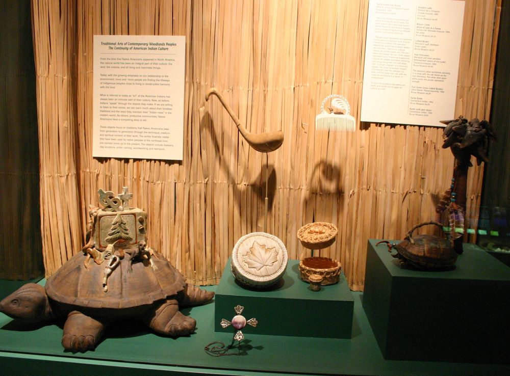 File:Bruce Museum 02 - Native American.JPG - Wikimedia Commons