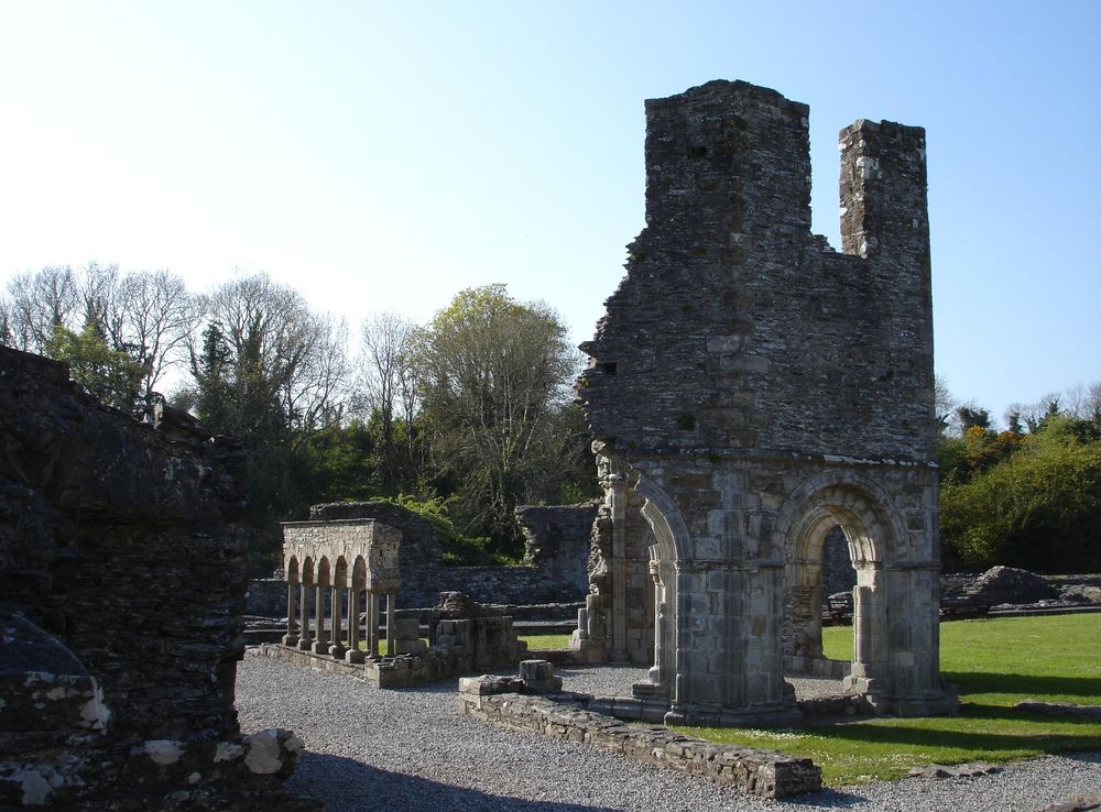 File:Mellifont Abbey lavabo County Louth Ireland.JPG - Wikipedia
