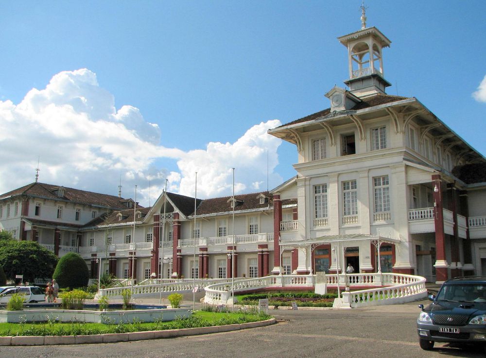 Fichier:Antsirabe - hôtel des Thermes.JPG — Wikipédia