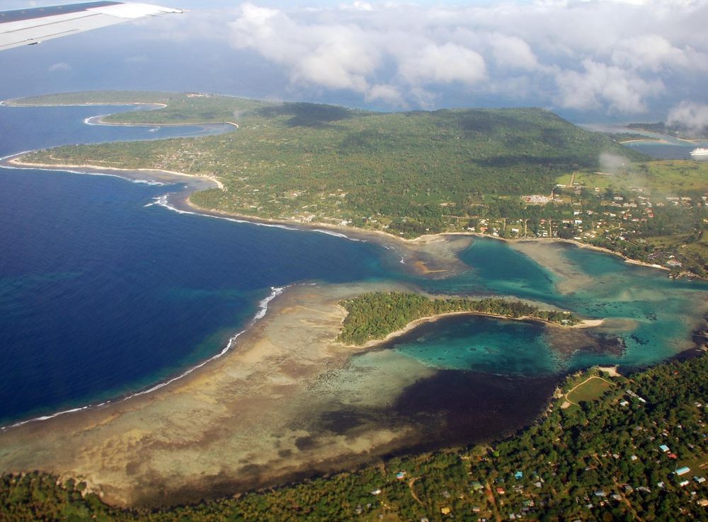 File:Erakor Island Resort, Efate, Vanuatu, 29 Nov. 2006 - Flickr -  PhillipC.jpg - Wikimedia Commons