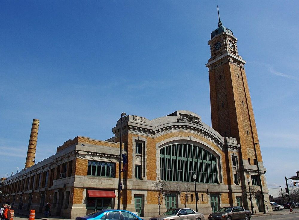 File:West Side Market Pearl Entrance ( 02 ).jpg - Wikimedia Commons