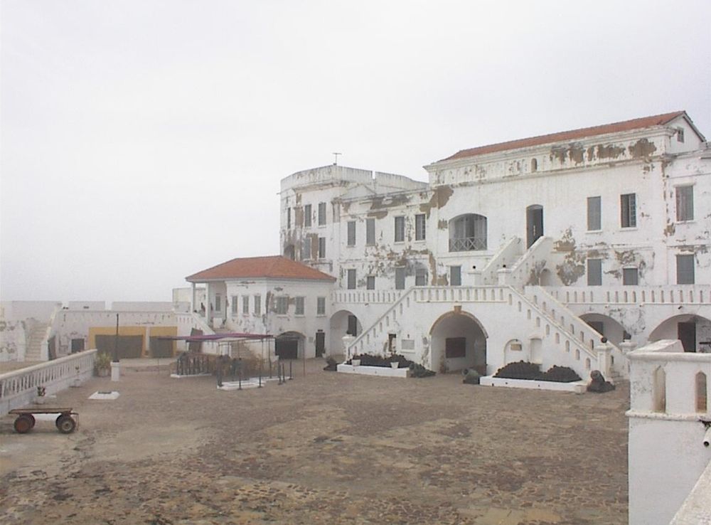 File:Cape coast castle II.JPG - Wikipedia