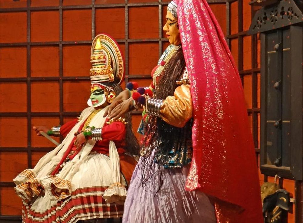 File:Scène de Kathakali (Kochi, Inde) (13857513685).jpg - Wikimedia Commons