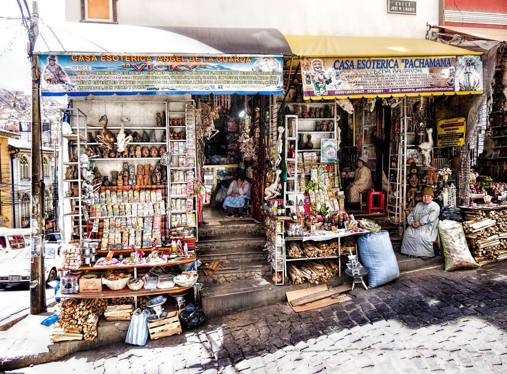 File:20170812 Bolivia 1830 La Paz sRGB (26204370699).jpg - Wikimedia Commons