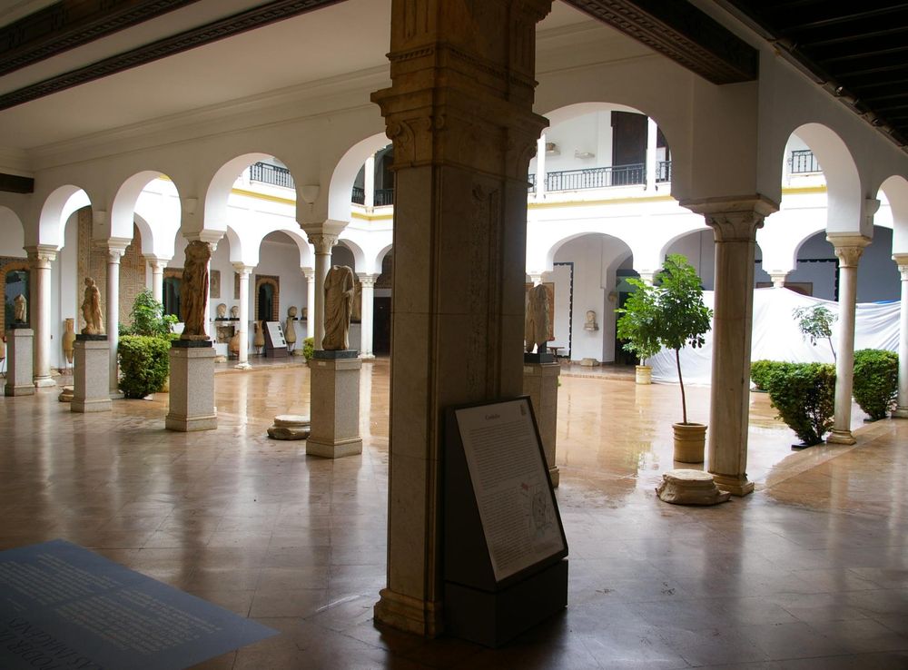 File:Patio II del Museo Arqueológico y Etnológico de Córdoba, Spain.jpg -  Wikimedia Commons