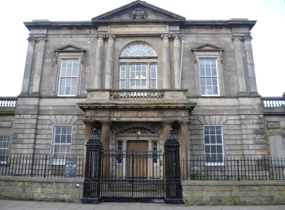File:Trinity House, Kirkgate Leith.jpg - Wikimedia Commons