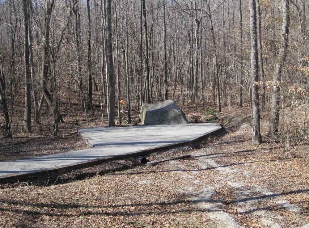 File:Patsy Cline Memorial Camden TN 08.jpg - Wikimedia Commons