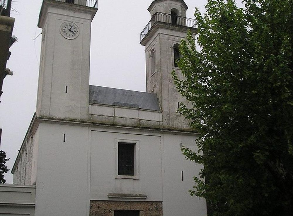 File:Colonia-ChurchHolySacrament.jpg - Wikimedia Commons