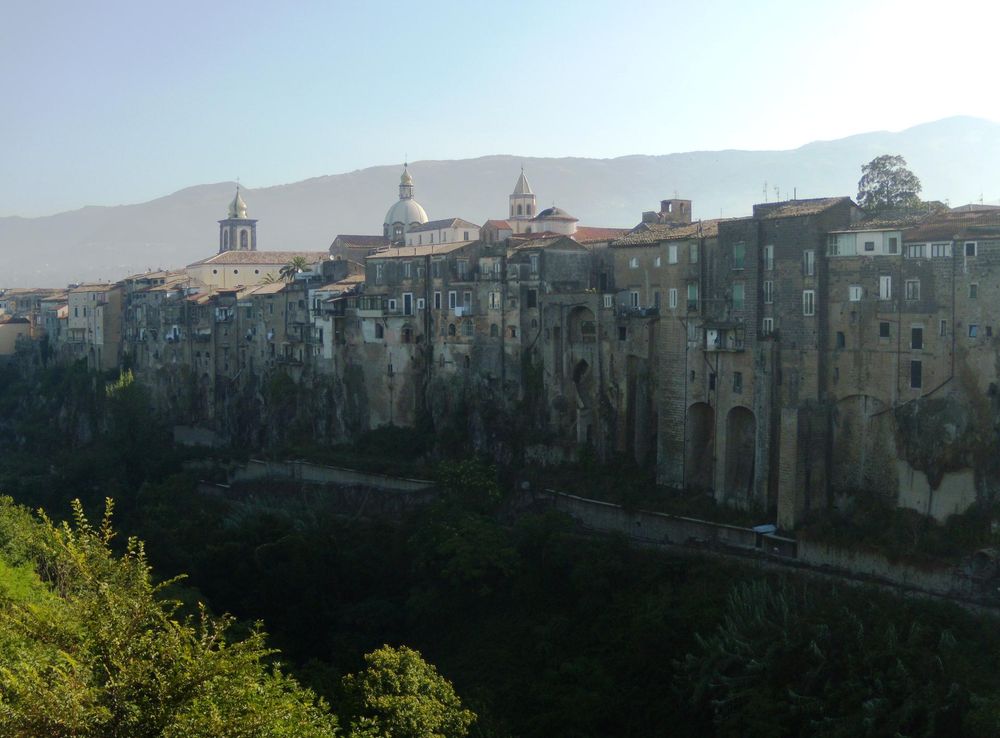 File:Sant'Agata de' Goti.JPG - Wikimedia Commons